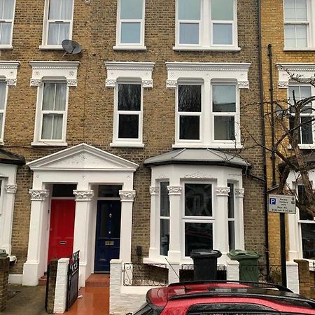 Beautiful 1-Bed Studio In Londres Exterior foto